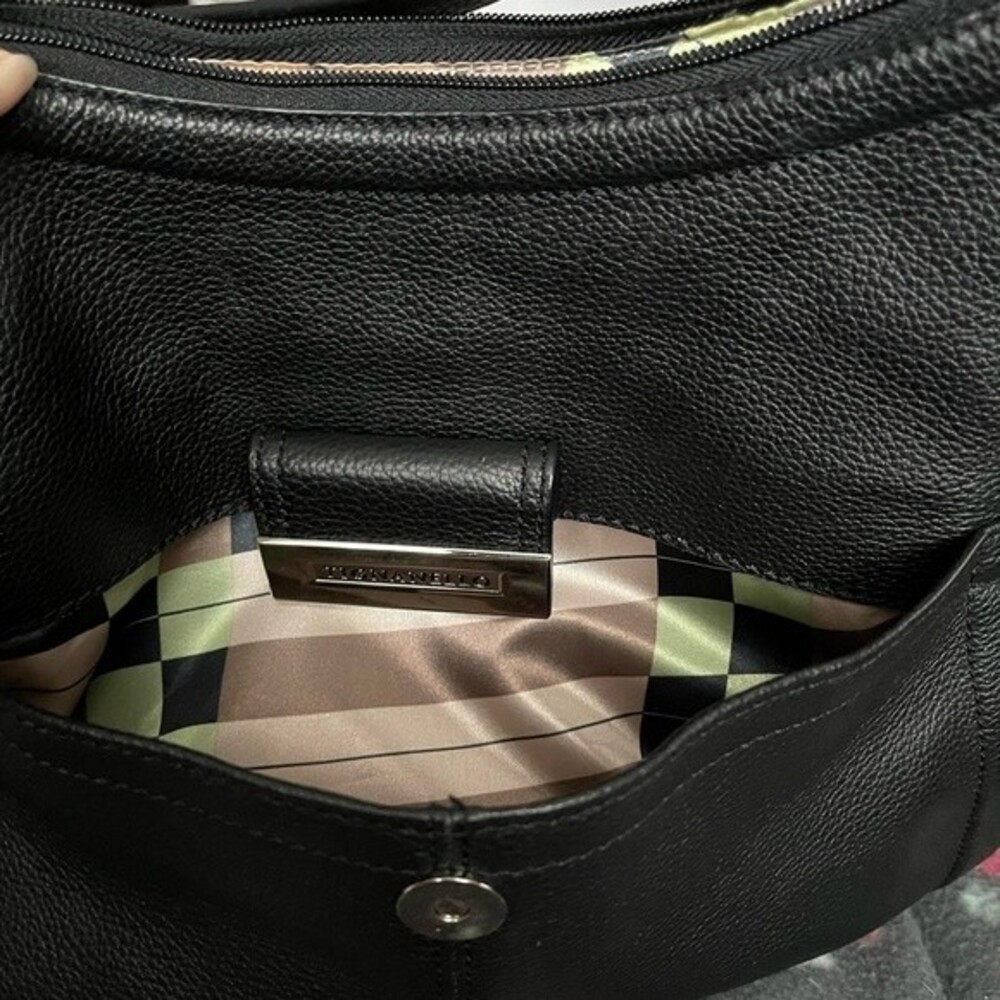 Tignanello Pebble Black Leather Hobo Purse/Bag. Front Pocket. Lined interior. - Picture 5 of 11